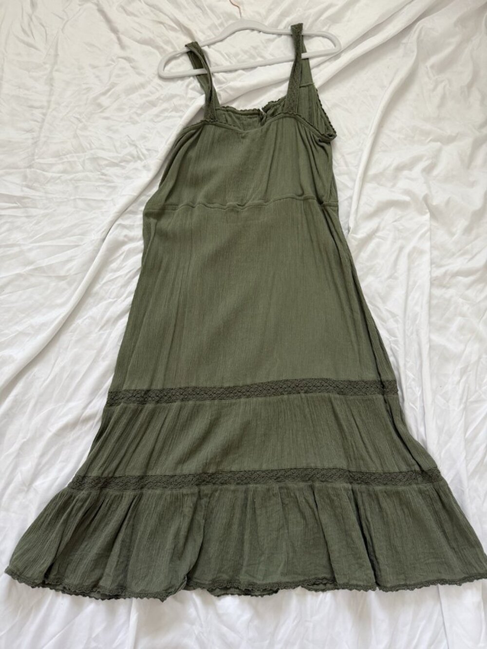 Aerie Dress Green Midi V-Neck Sleeveless Strappy Button Ruffle Cotton L - Picture 2 of 3